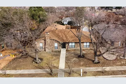 1613 Saint James Drive, Carrollton, TX 75007 - Photo 3