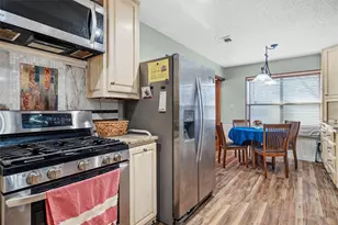 1613 St James Dr, Carrollton, TX 75007 - Photo 13