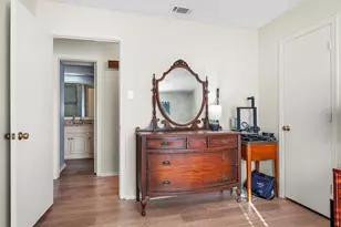 1613 St James Dr, Carrollton, TX 75007 - Photo 15