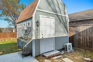 1613 St James Dr, Carrollton, TX 75007 - Photo 25