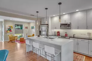 9964 Mixon Dr, Dallas, TX 75220 - Photo 11