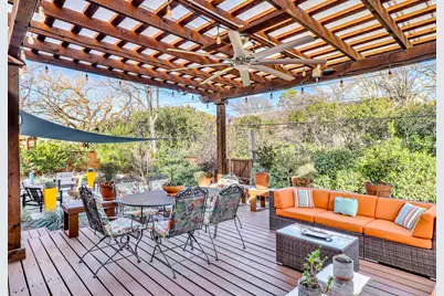 9964 Mixon Drive, Dallas, TX 75220 - Photo 23