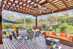 9964 Mixon Dr, Dallas, TX 75220 - Photo 23