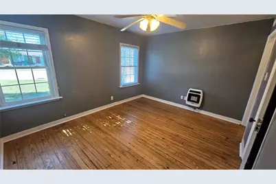 2620 N Elm Street, Denton, TX 76201 - Photo 27