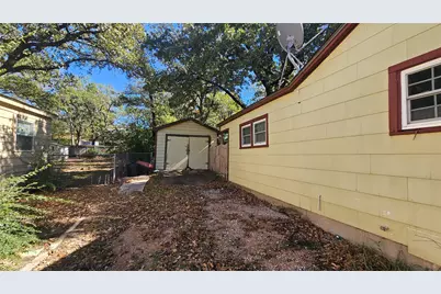 2620 N Elm Street, Denton, TX 76201 - Photo 3