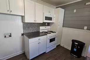 2620 N Elm St, Denton, TX 76201 - Photo 11