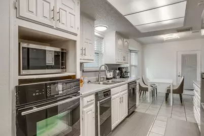 1906 Ola Lane, Grand Prairie, TX 75050 - Photo 13