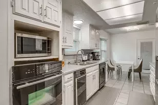 1906 Ola Ln, Grand Prairie, TX 75050 - Photo 13