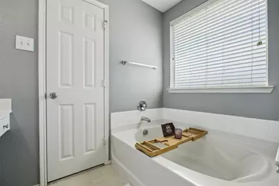 9121 Liberty Crossing Drive, Fort Worth, TX 76131 - Photo 11