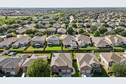 9121 Liberty Crossing Drive, Fort Worth, TX 76131 - Photo 19