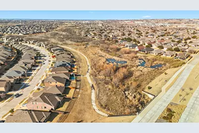 9121 Liberty Crossing Drive, Fort Worth, TX 76131 - Photo 25