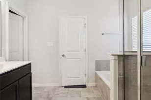 2021 Lake Front Trl, Garland, TX 75043 - Photo 15