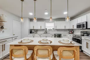 2416 Big Spring Dr, Fort Worth, TX 76120 - Photo 15