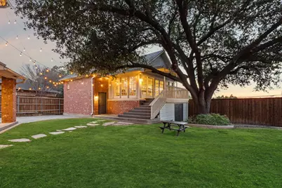 9809 Church Circle, Dallas, TX 75238 - Photo 31