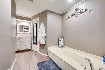 4505 Huntwick Boulevard, Arlington, TX 76016 - Photo 19