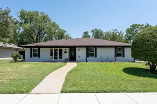 3200 Hilltop Ln, Plano, TX 75075 - Photo 3