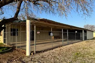 1530 E Reno Rd, Reno, TX 75038 - Photo 1