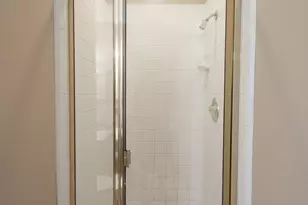 1212 Ashbrook Dr, Grand Prairie, TX 75052 - Photo 15