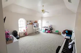 1212 Ashbrook Dr, Grand Prairie, TX 75052 - Photo 23