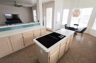 1212 Ashbrook Dr, Grand Prairie, TX 75052 - Photo 7