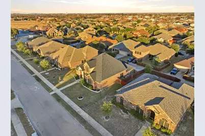 1212 Goffin Drive, DeSoto, TX 75115 - Photo 39