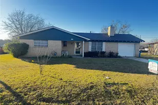 712 S Spears St, Alvarado, TX 76009 - Photo 1