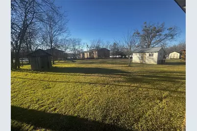 712 S Spears Street, Alvarado, TX 76009 - Photo 3
