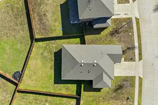 309 Gypsum Ln, Glenn Heights, TX 75154 - Photo 33