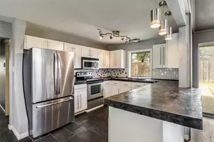 7111 Wild Valley Dr, Dallas, TX 75231 - Photo 15