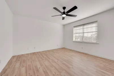 1809 E Grauwyler Road #133, Irving, TX 75061 - Photo 7