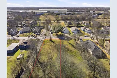 802 Chase Avenue, Cleburne, TX 76031 - Photo 3