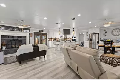 210 S Booth Street, Mart, TX 76664 - Photo 7