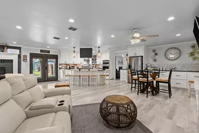 210 S Booth Street, Mart, TX 76664 - Photo 11