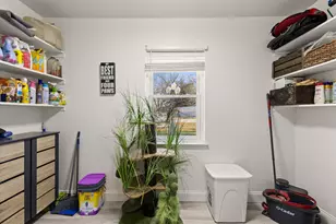 210 S Booth St, Mart, TX 76664 - Photo 29