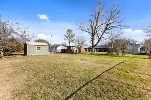 210 S Booth St, Mart, TX 76664 - Photo 35