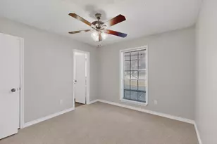 2134 Wellington Dr, Grand Prairie, TX 75051 - Photo 31