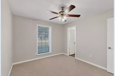 2134 Wellington Drive, Grand Prairie, TX 75051 - Photo 27