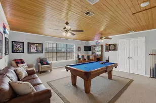 2134 Wellington Dr, Grand Prairie, TX 75051 - Photo 21