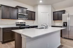 13108 Rich Ln, Providence Village, TX 76227 - Photo 9