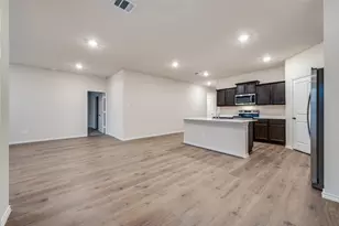 13108 Rich Ln, Providence Village, TX 76227 - Photo 5