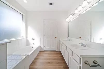 908 W Wintergreen Road, Lancaster, TX 75134 - Photo 21