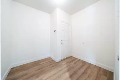 908 W Wintergreen Road, Lancaster, TX 75134 - Photo 27