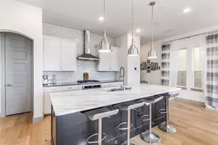 7976 Minglewood Ln, Dallas, TX 75231 - Photo 11