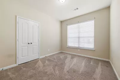 912 N Juneberry Drive, Denton, TX 76207 - Photo 17