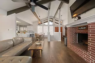 1206 Honeysuckle Dr, Keene, TX 76059 - Photo 7