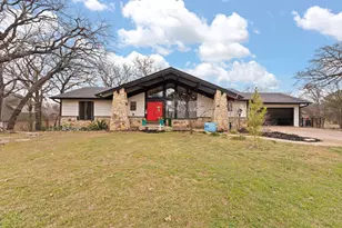 1206 Honeysuckle Dr, Keene, TX 76059 - Photo 1