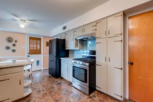 9753 Carnegie Dr, Dallas, TX 75228 - Photo 13