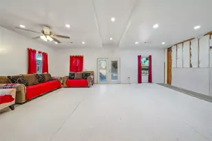 21896 Co Rd 4072, Kemp, TX 75143 - Photo 17