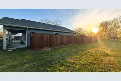 307 S New Mexico Street, Celina, TX 75009 - Photo 17