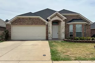 1020 Trinidad Dr, Fort Worth, TX 76140 - Photo 1